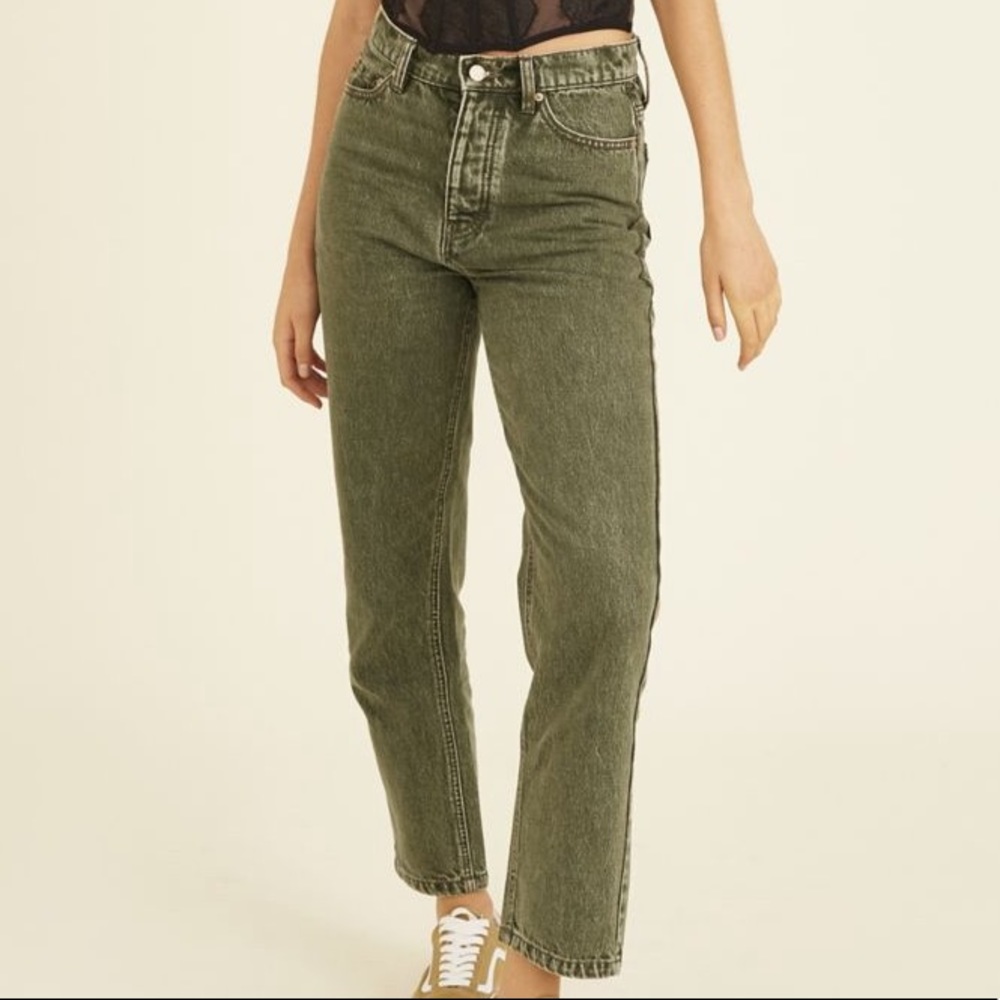 Urban outfitters green bdg high waisted mom Jean